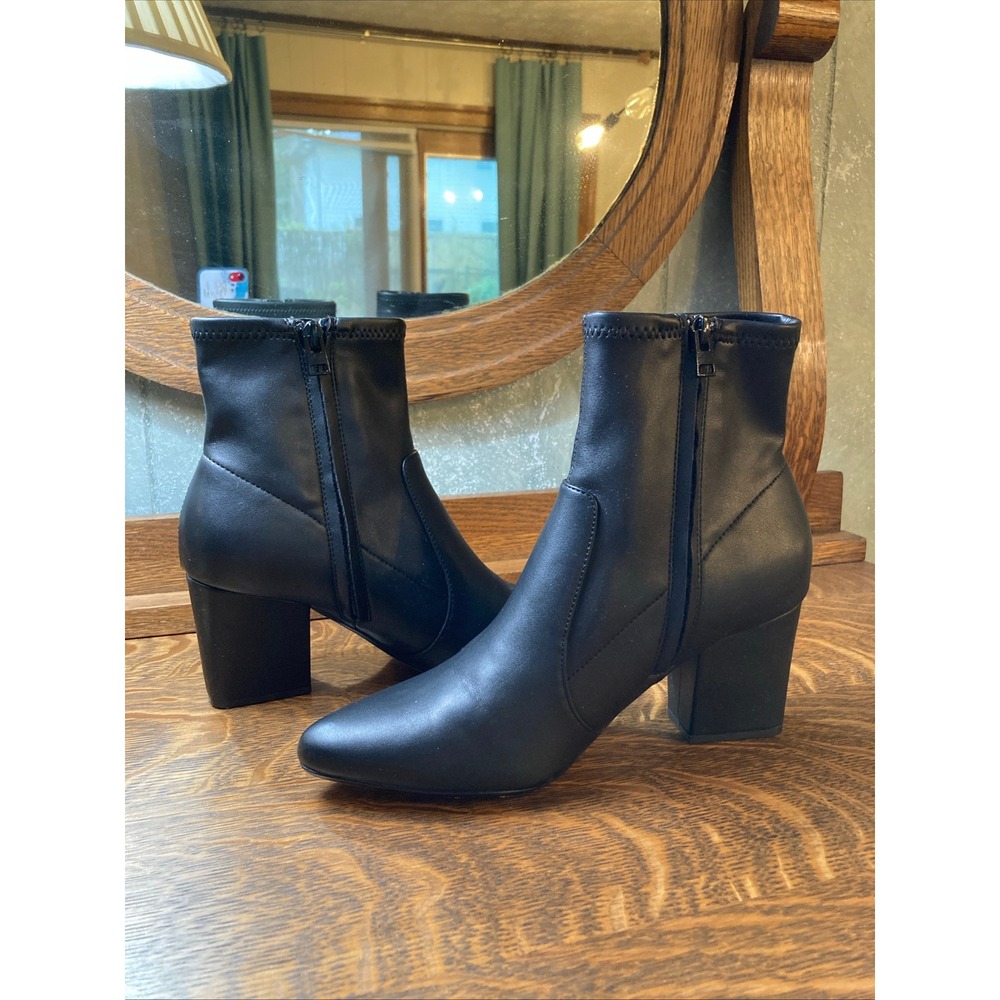 Amazon Essentials Black Faux Leather Ankle Boots Block Heel Pointed Toe C250425